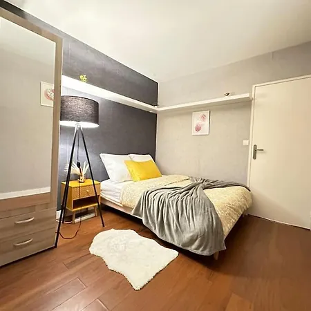 Exotic Spacious Stylish Retreat