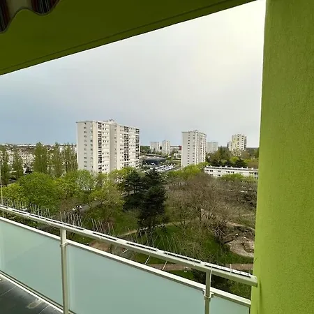 Apartman Exotic Spacious Stylish Retreat Ris-Orangis
