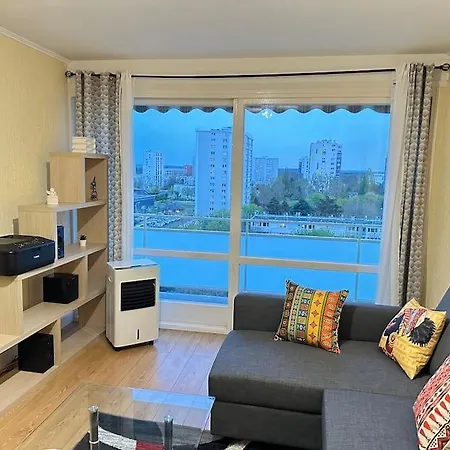 Apartman Exotic Spacious Stylish Retreat Ris-Orangis